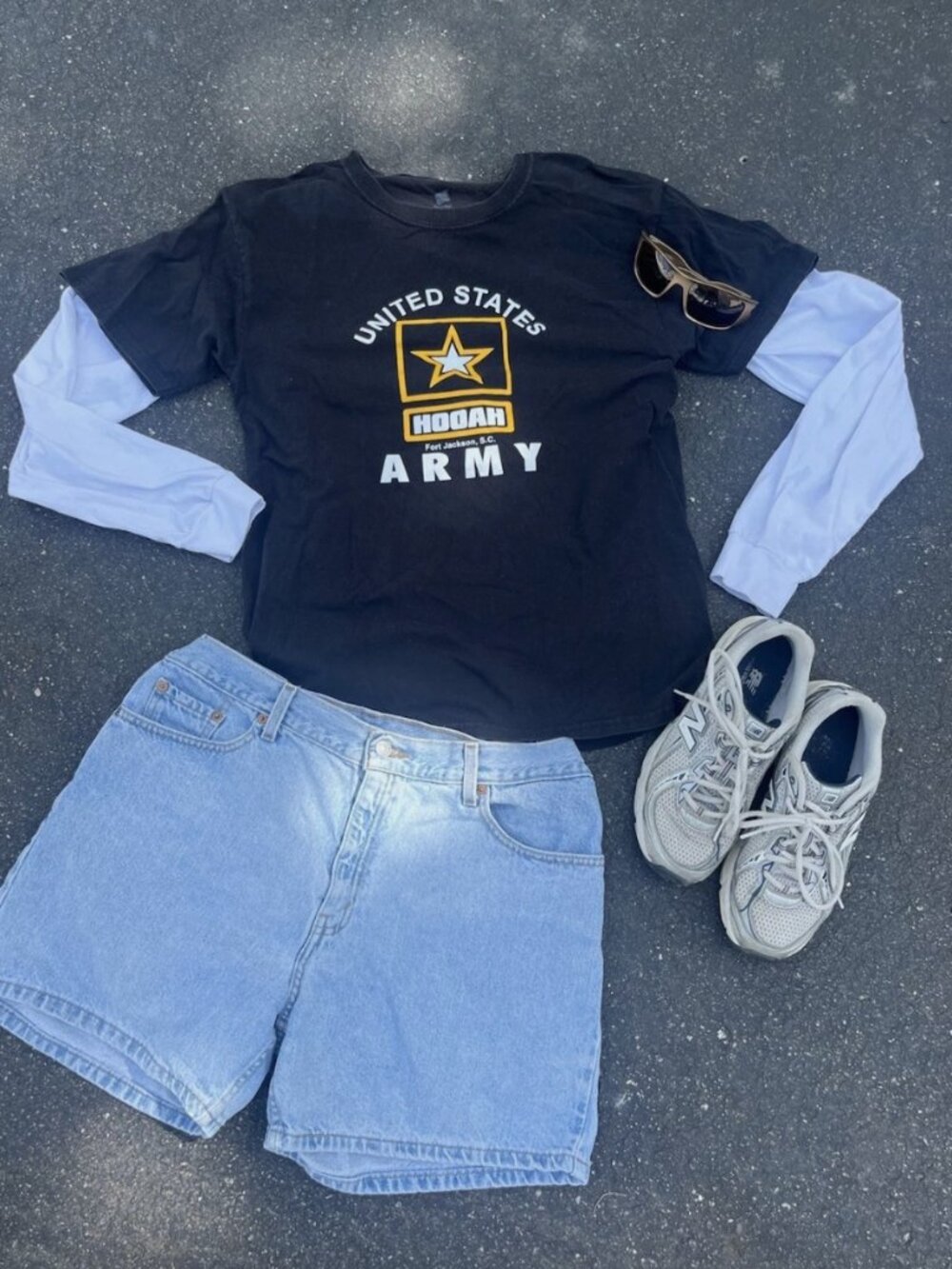 Vintage USA Army T-Shirt Black with Star - Size M
